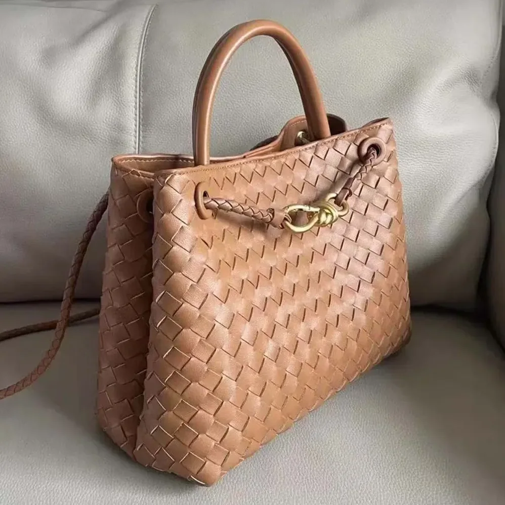 Bottega Veneta Small Andiamo Intrecciato Leather Top Handle Bag for Women in Brown Bottega Veneta Small Andiamo Intrecciato Leather Top Handle Bag for Women in Brown