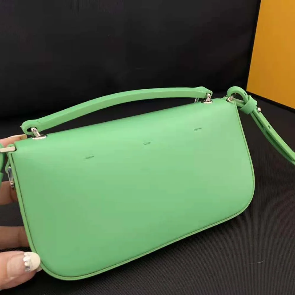 Fendi Baguette Phone Pouch Green Patent Leather Pouch for Women Fendi Baguette Phone Pouch Green Patent Leather Pouch for Women