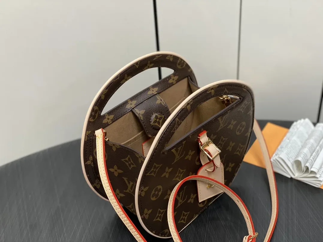 Louis Vuitton Around Me PM Brown / Louis Vuitton Around Me PM Brown /