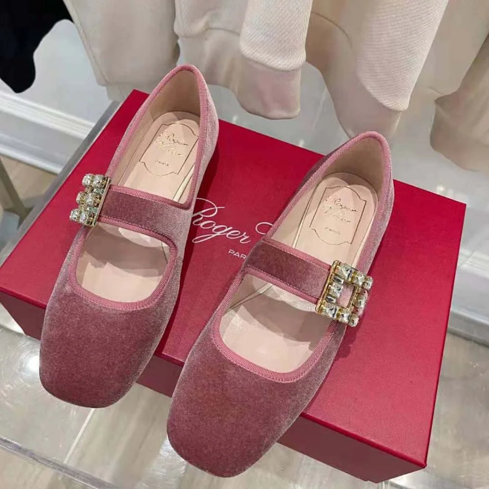 Roger Vivier Tres Vivier Strass Buckle Babies Ballerinas in Velvet for Women Roger Vivier Tres Vivier Strass Buckle Babies Ballerinas in Velvet for Women