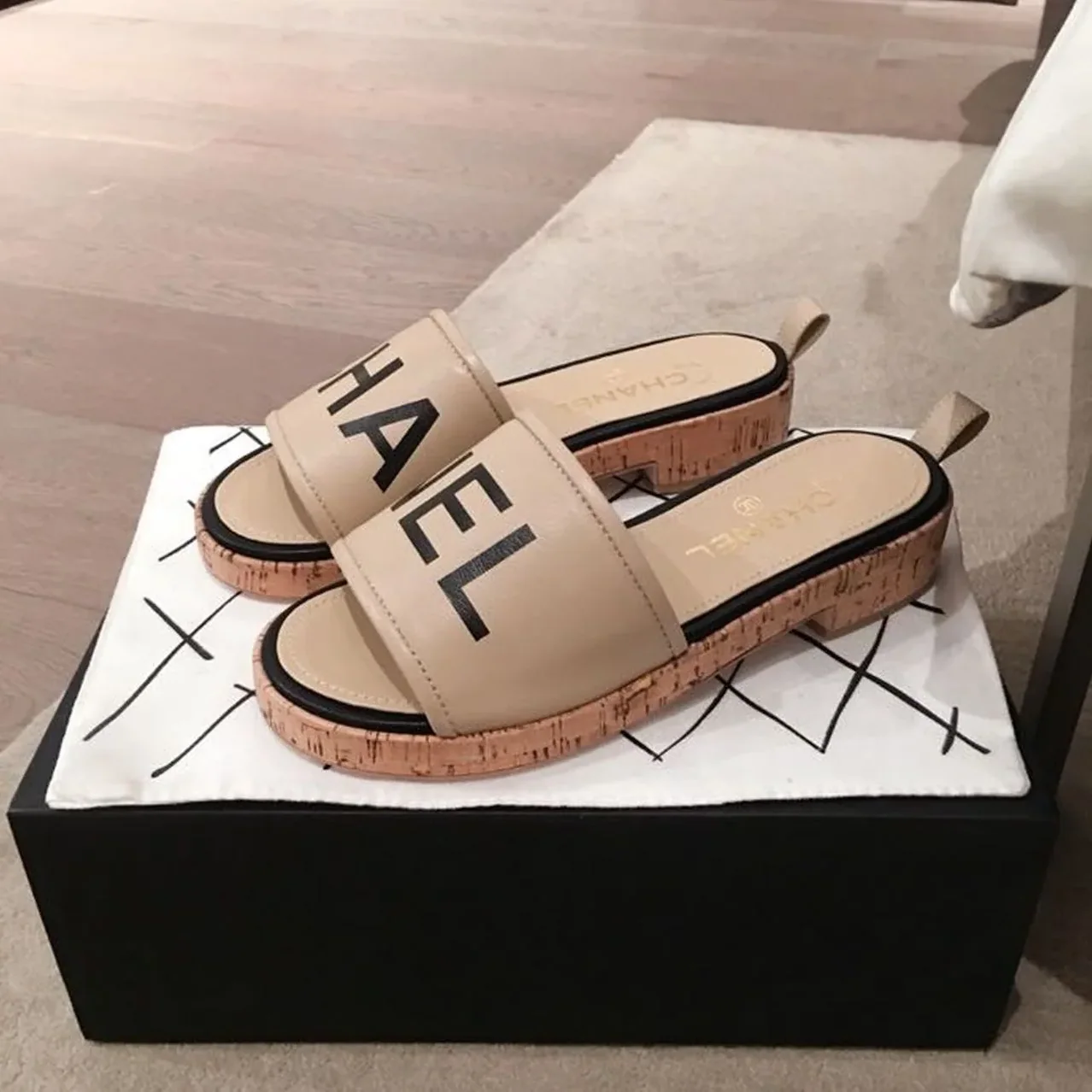 Chanel Woven Chain Cork Sandals Tweed Beige/Black , Shoes