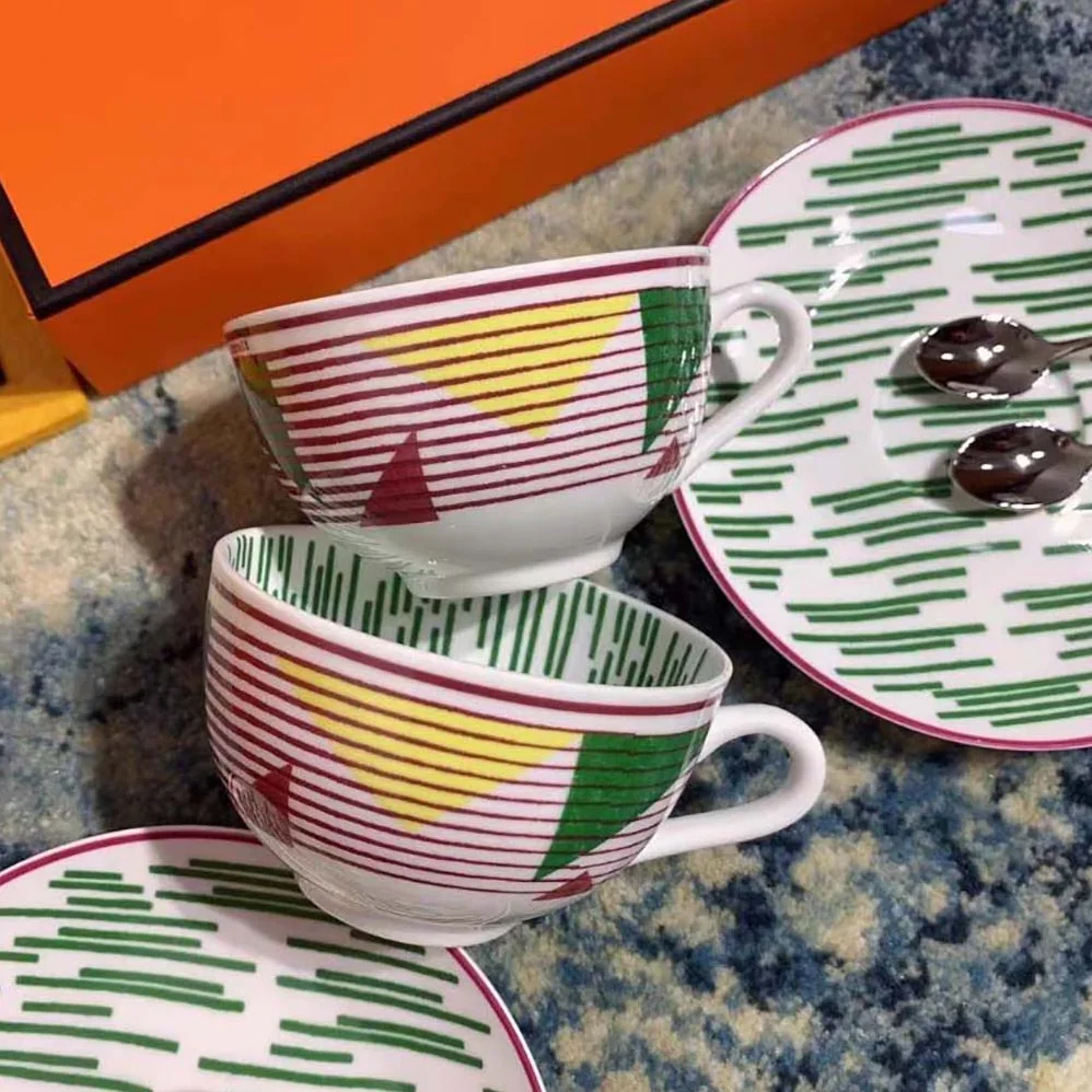 Hermes Hermes Hippomobile Tea Cup and Saucer for Unisex