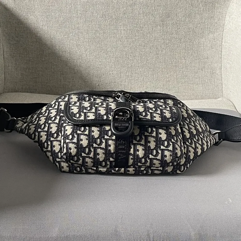 Dior Dior 8 Belt Bag Beige and Black Dior Oblique Jacquard for Men