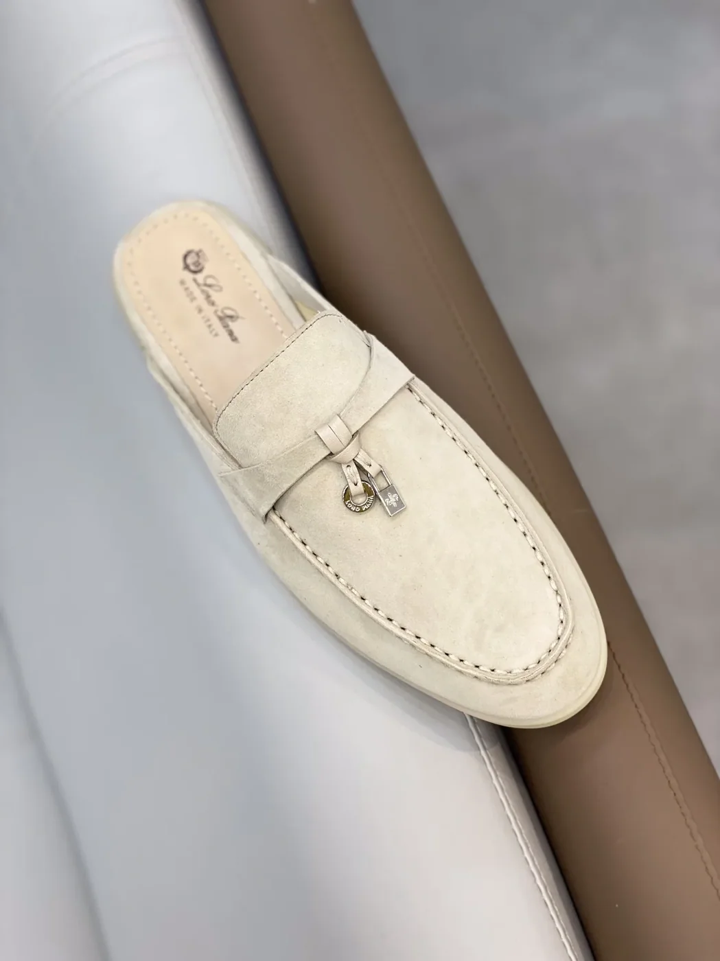 Loro Piana Babouche Charms Walk Loafers Linen – FAI1543 Loro Piana Babouche Charms Walk Loafers Linen – FAI1543