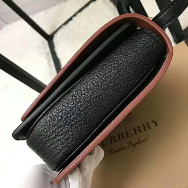 Burberry The Small Leather D-Ring Bag for Women in Brown Burberry The Small Leather D-Ring Bag for Women in Brown