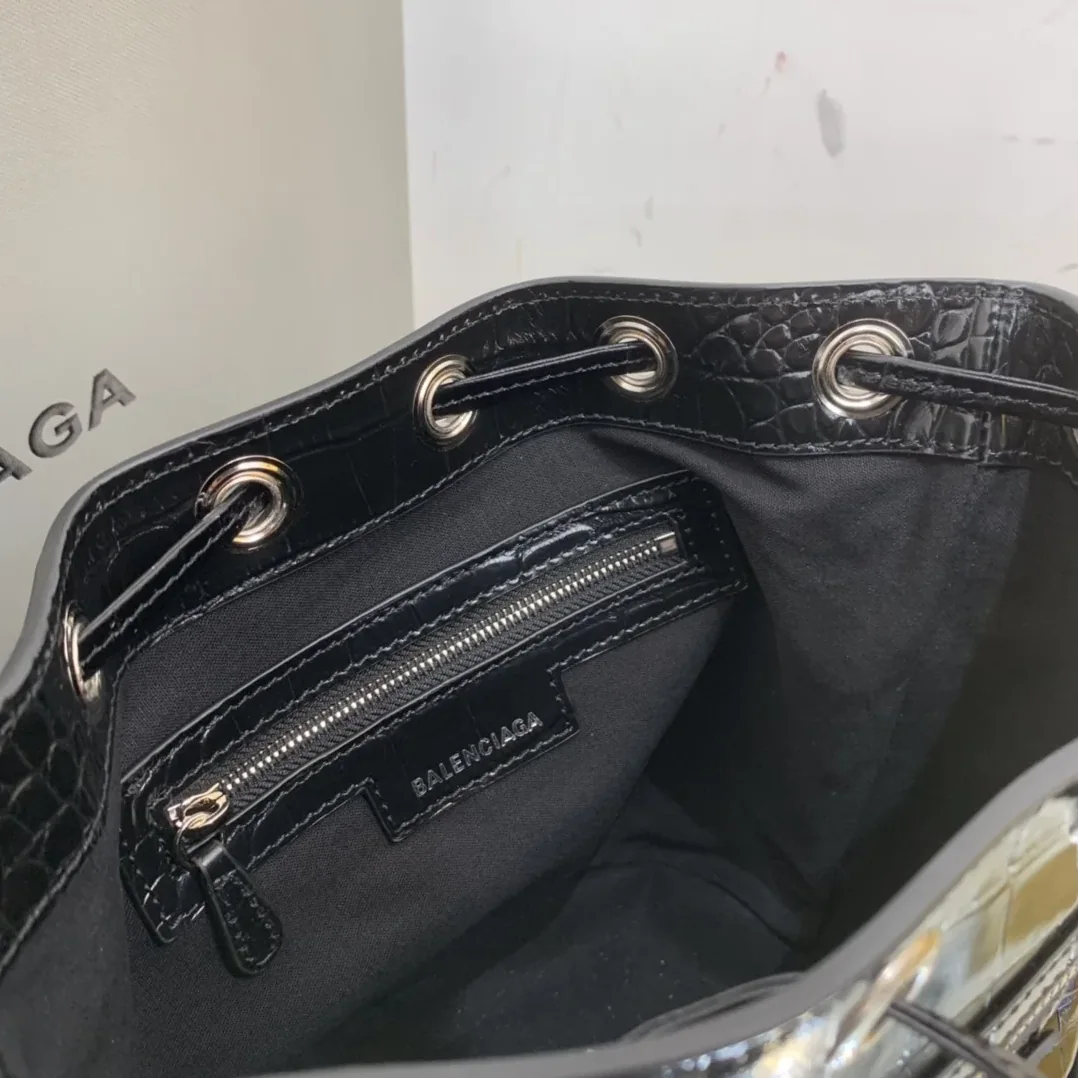 Balenciaga Le Cagole XS Bucket Bag Black /
