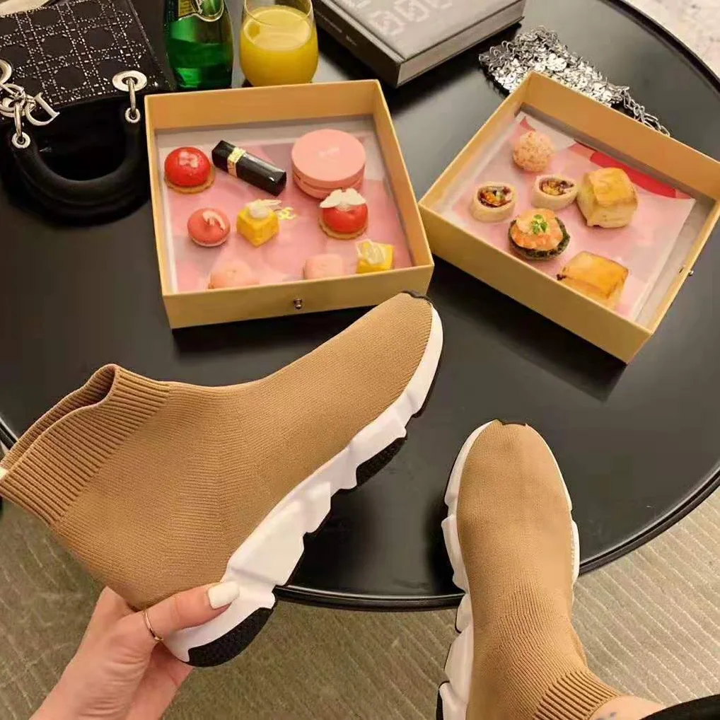 Balenciaga Speed Trainers in Knit and Balenciaga Logo for Women in Sandy