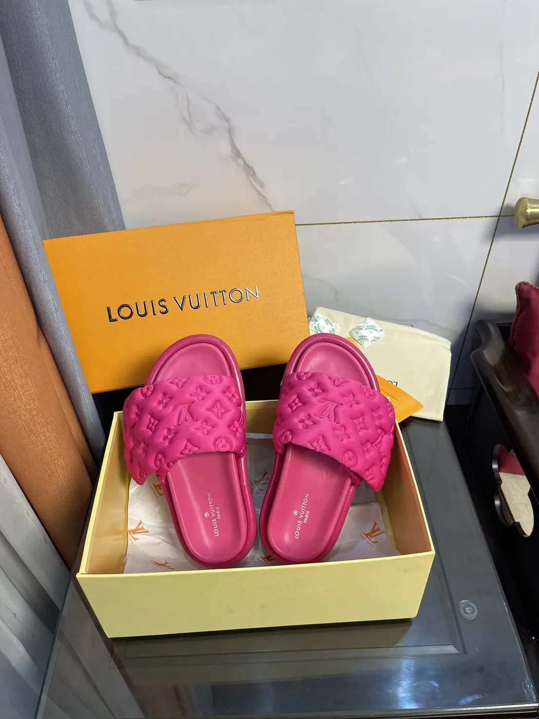 Louis Vuitton Pool Pillow Comfort Flat Mule Black LV 1AA1EF Louis Vuitton Pool Pillow Comfort Flat Mule Black LV 1AA1EF