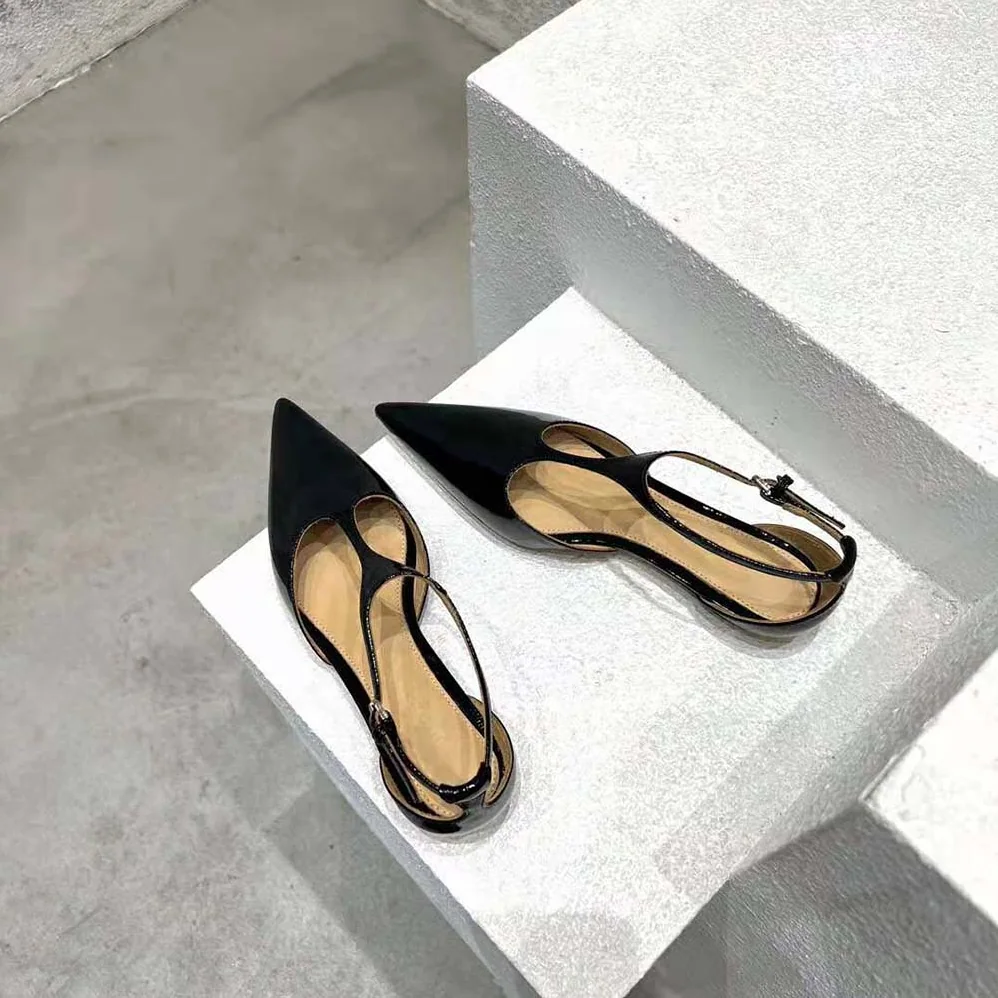Bottega Veneta Rocket T-Bar Ballerina Flat Laminated Leather T-bar Ballerina for Women in Black Bottega Veneta Rocket T-Bar Ballerina Flat Laminated Leather T-bar Ballerina for Women in Black