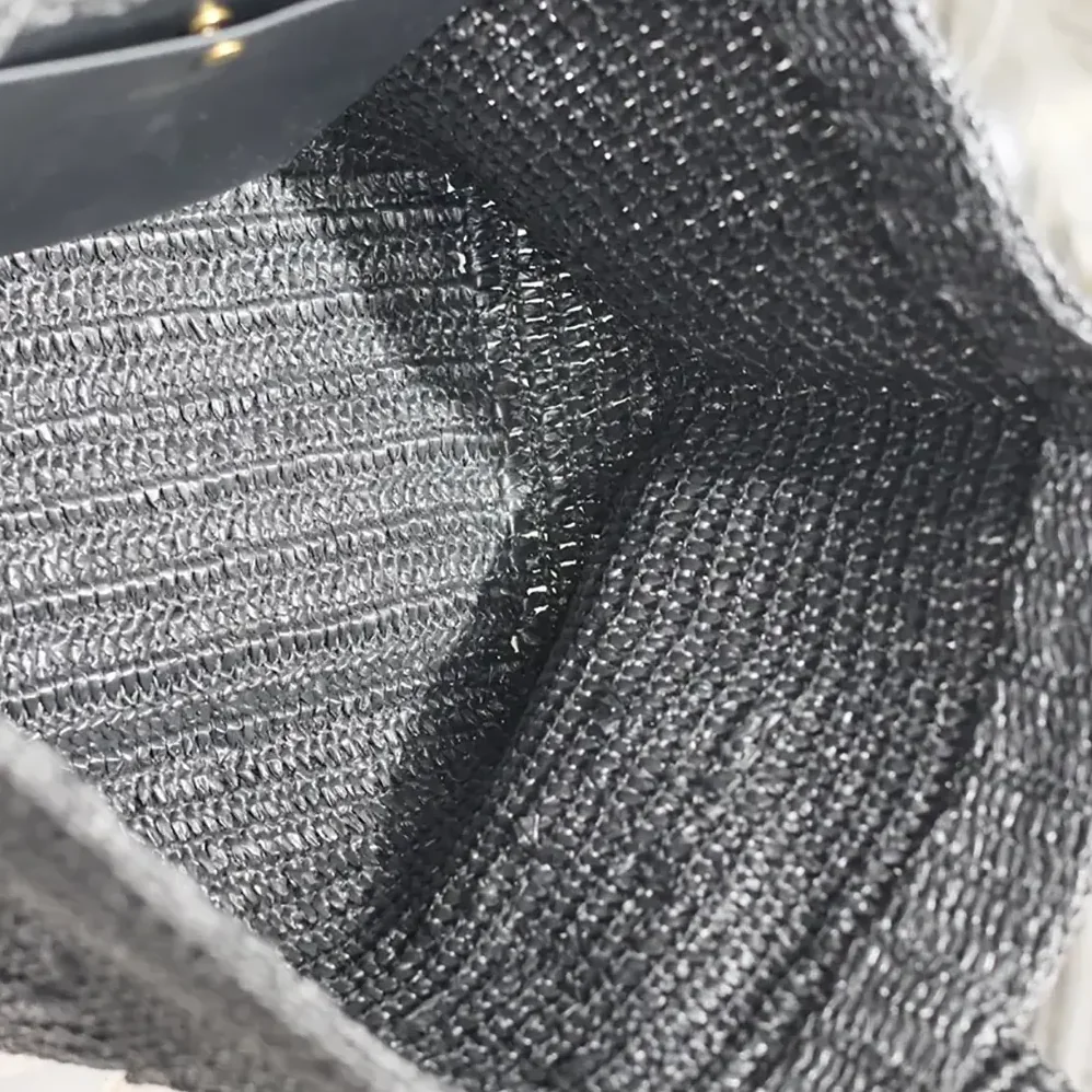 Saint Laurent YSL Saint Laurent Tote in Raffia for Unisex Saint Laurent YSL Saint Laurent Tote in Raffia for Unisex