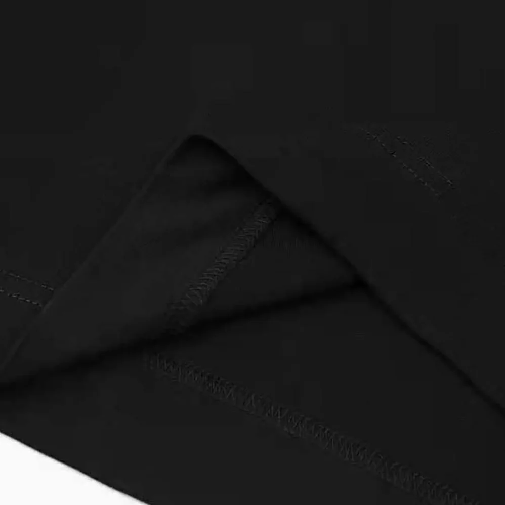Givenchy 4G Givenchy Slim Fit T-shirt for Men in Black/red