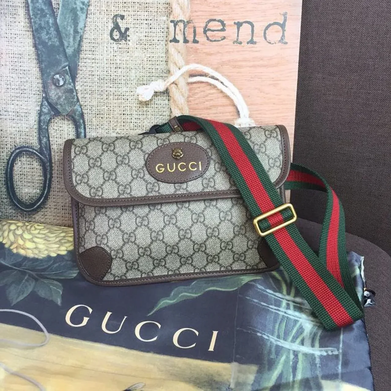 Gucci Neo Vintage GG Supreme Belt Bag Beige/ebony GG Supreme Canvas With Brown / Gucci Neo Vintage GG Supreme Belt Bag Beige/ebony GG Supreme Canvas With Brown /