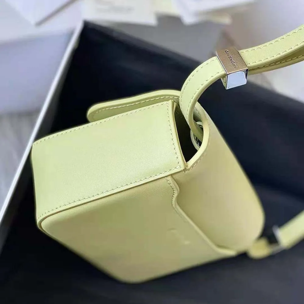 Givenchy Small 4g Bag in Box Leather for Women in Aqua