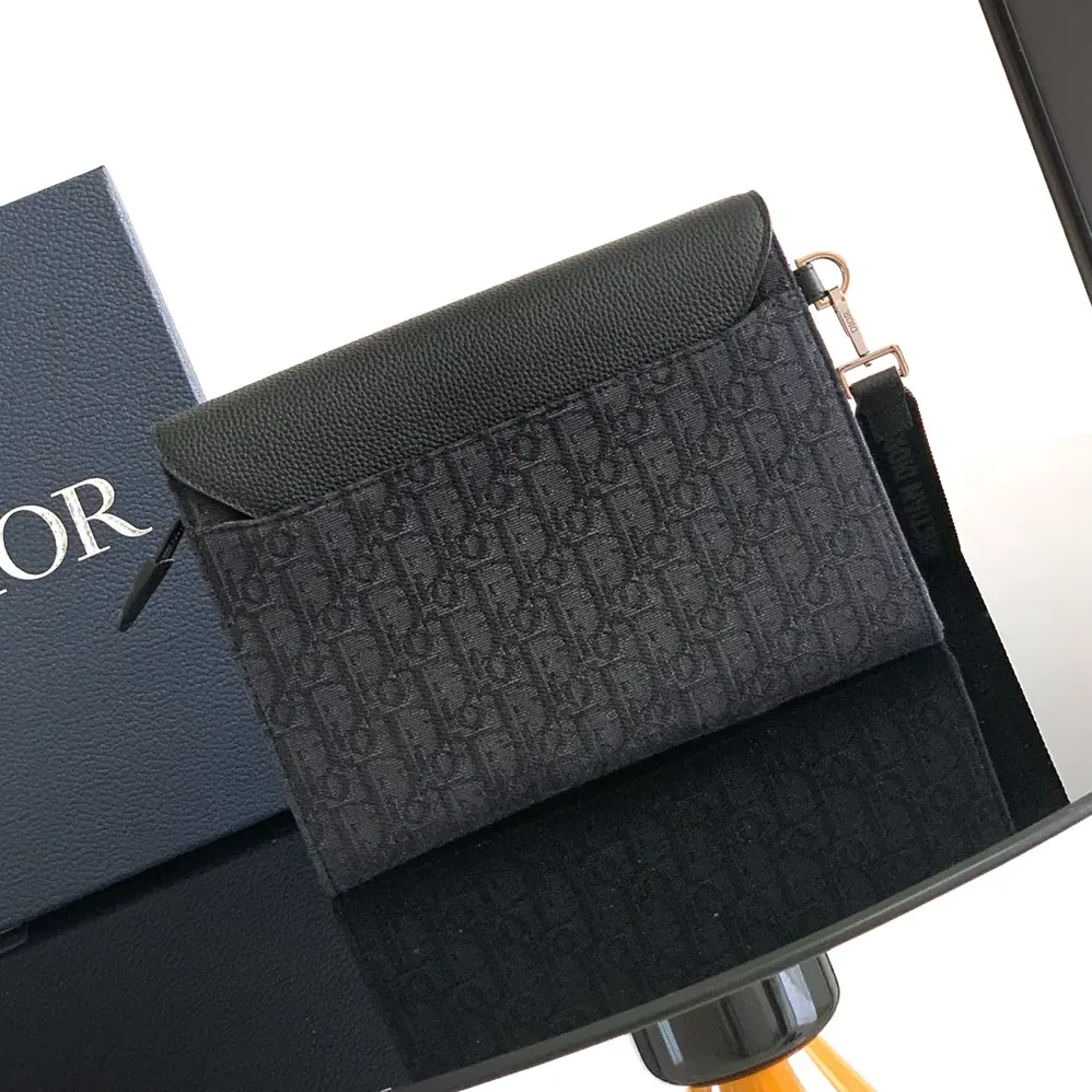 Dior Saddle A5 Triangle Pouch Black Dior Oblique Jacquard and Black Grained Calfskin for Men