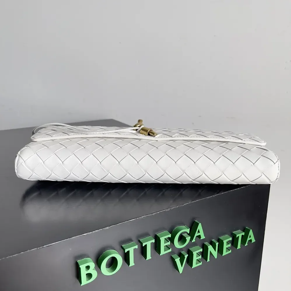 Bottega Veneta Long Clutch Andiamo With Handle for Women in White Bottega Veneta Long Clutch Andiamo With Handle for Women in White
