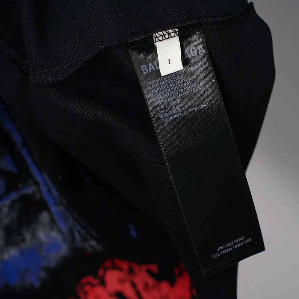 Balenciaga Salon De Couture Medium Fit T-Shirt in Black Dry Jersey for Men Balenciaga Salon De Couture Medium Fit T-Shirt in Black Dry Jersey for Men