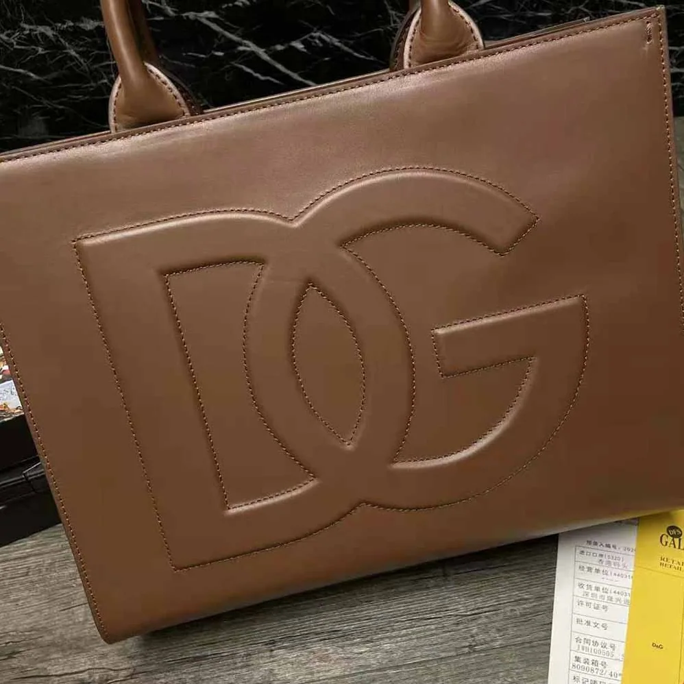 Dolce Gabbana D&G Small Calfskin DG Daily Shopper for Women in Brown Dolce Gabbana D&G Small Calfskin DG Daily Shopper for Women in Brown