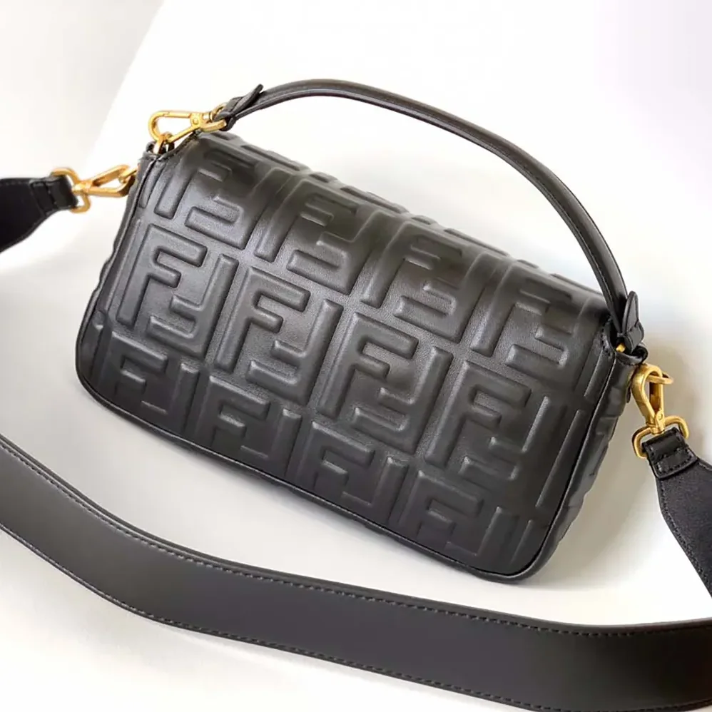 Fendi Medium Baguette Black Leather Bag for Women