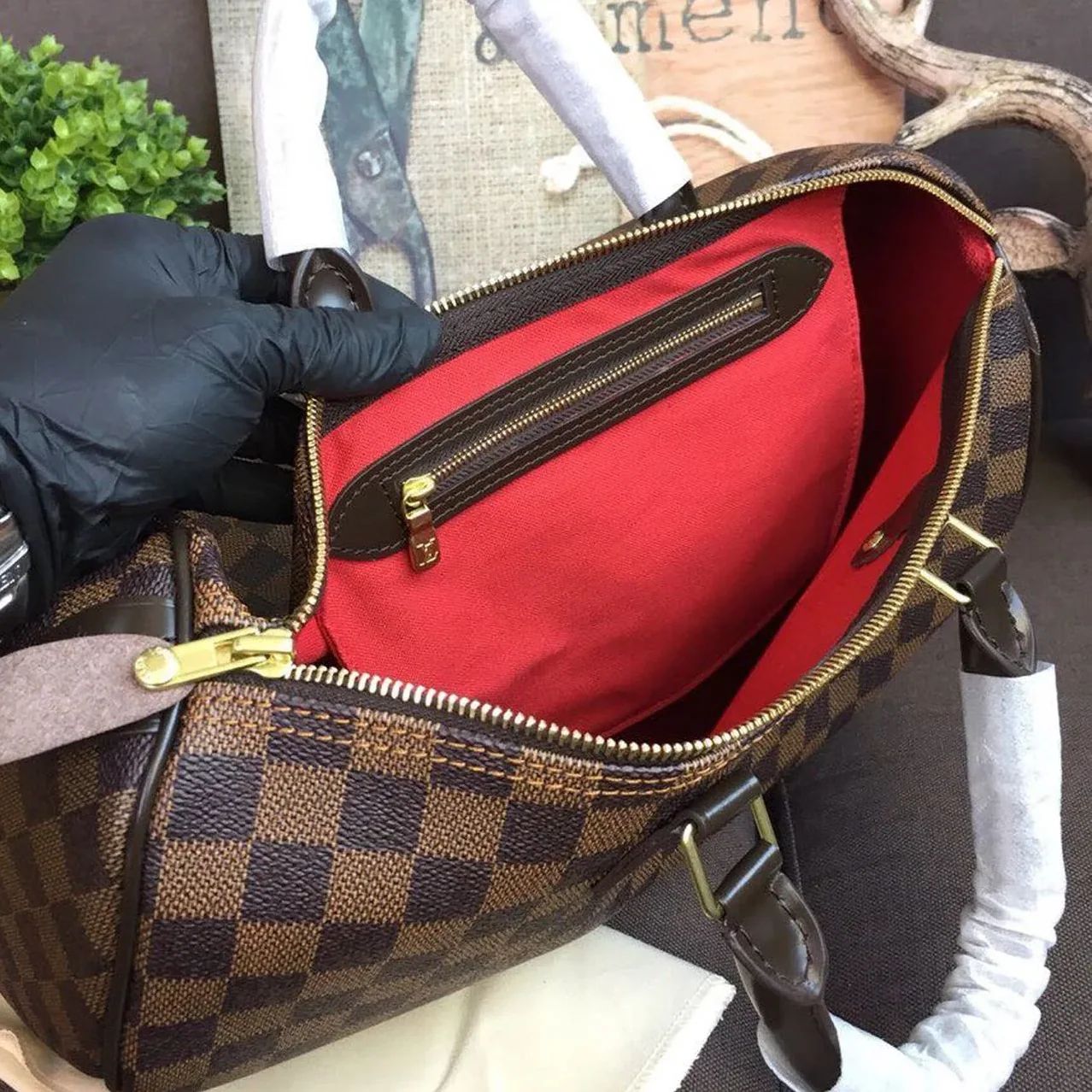 Louis Vuitton Speedy 35 Top Handle Bag / Brown Damier Ebene Canvas Gold Hardware