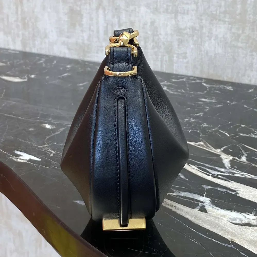 Fendi Fendigraphy Mini Black Leather Mini for Women in bag Fendi Fendigraphy Mini Black Leather Mini for Women in bag