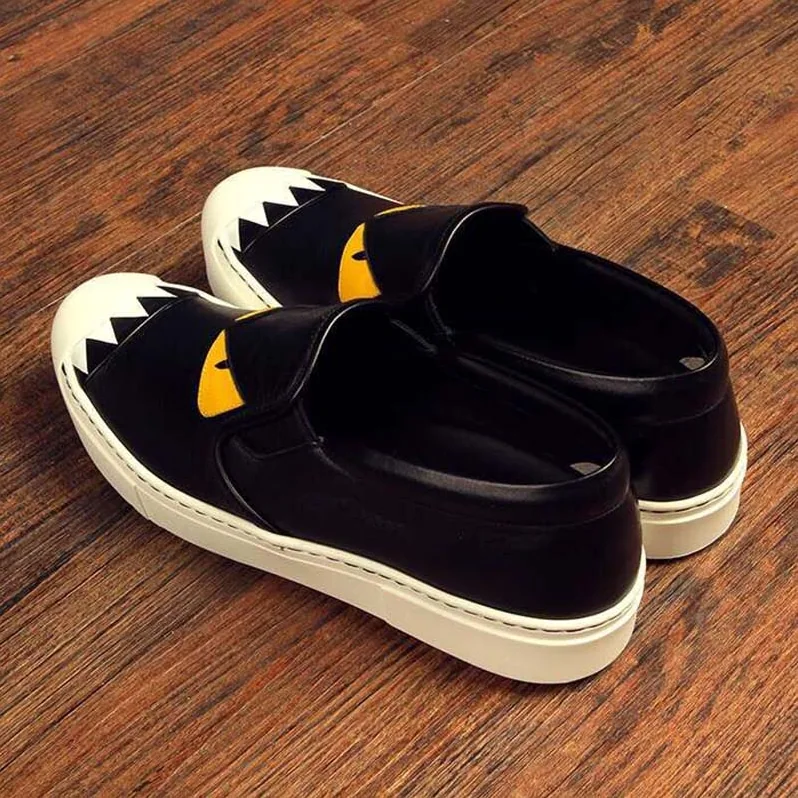 Fendi Slip on in Black Calfskin Shoes Black for Women