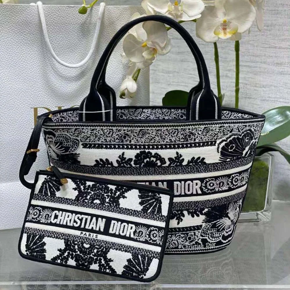 Dior Hat Basket Bag White and Black Butterfly Bandana Embroidery for Women Dior Hat Basket Bag White and Black Butterfly Bandana Embroidery for Women
