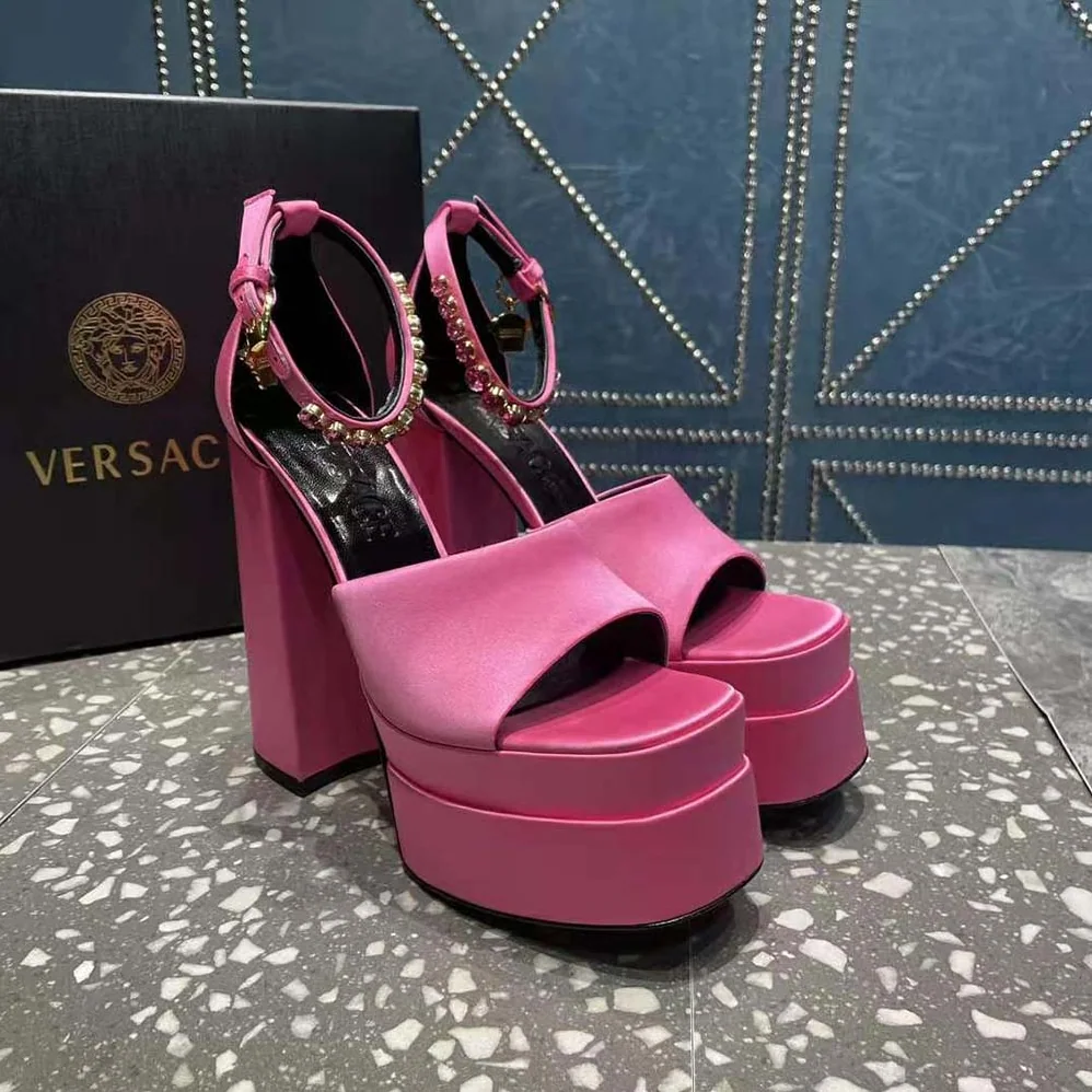 Versace Medusa Aevitas Platform Sandals for Women in Pink Versace Medusa Aevitas Platform Sandals for Women in Pink