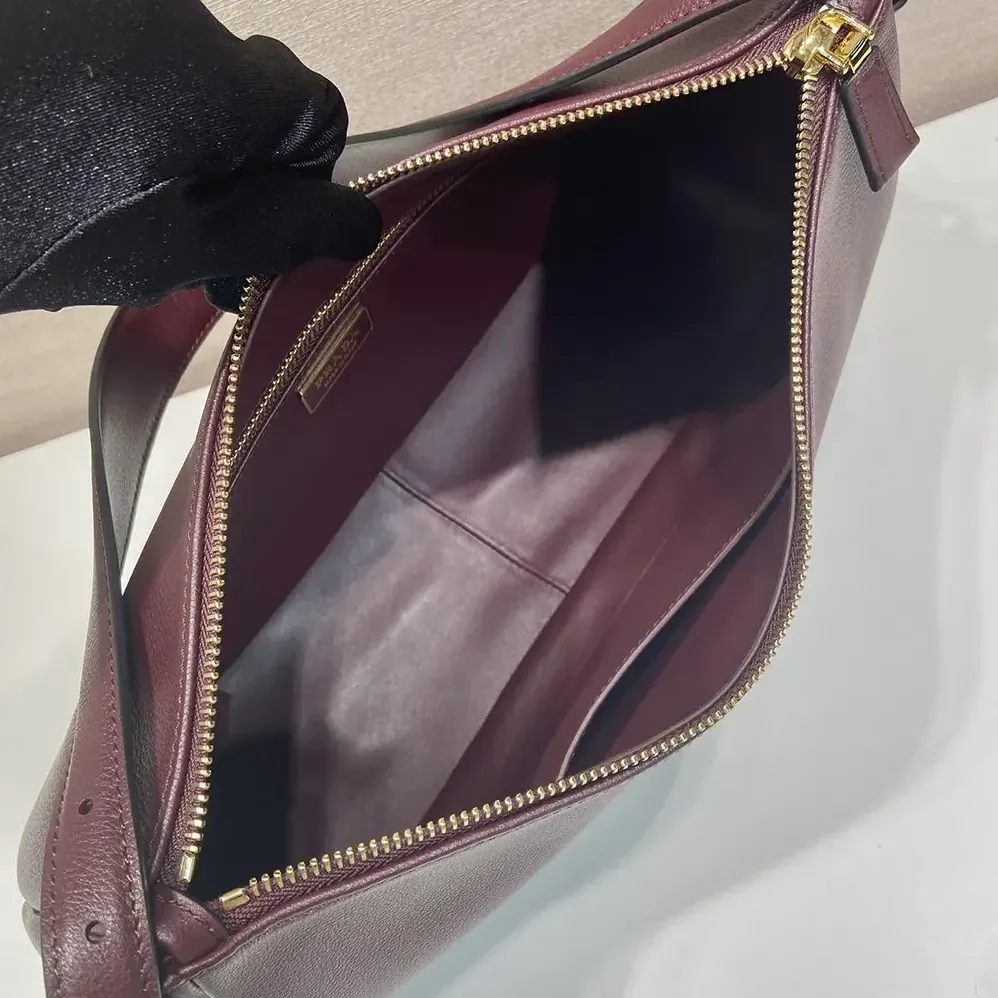 Prada Aimée Large Leather Shoulder Bag for Women in Maroon Prada Aimée Large Leather Shoulder Bag for Women in Maroon