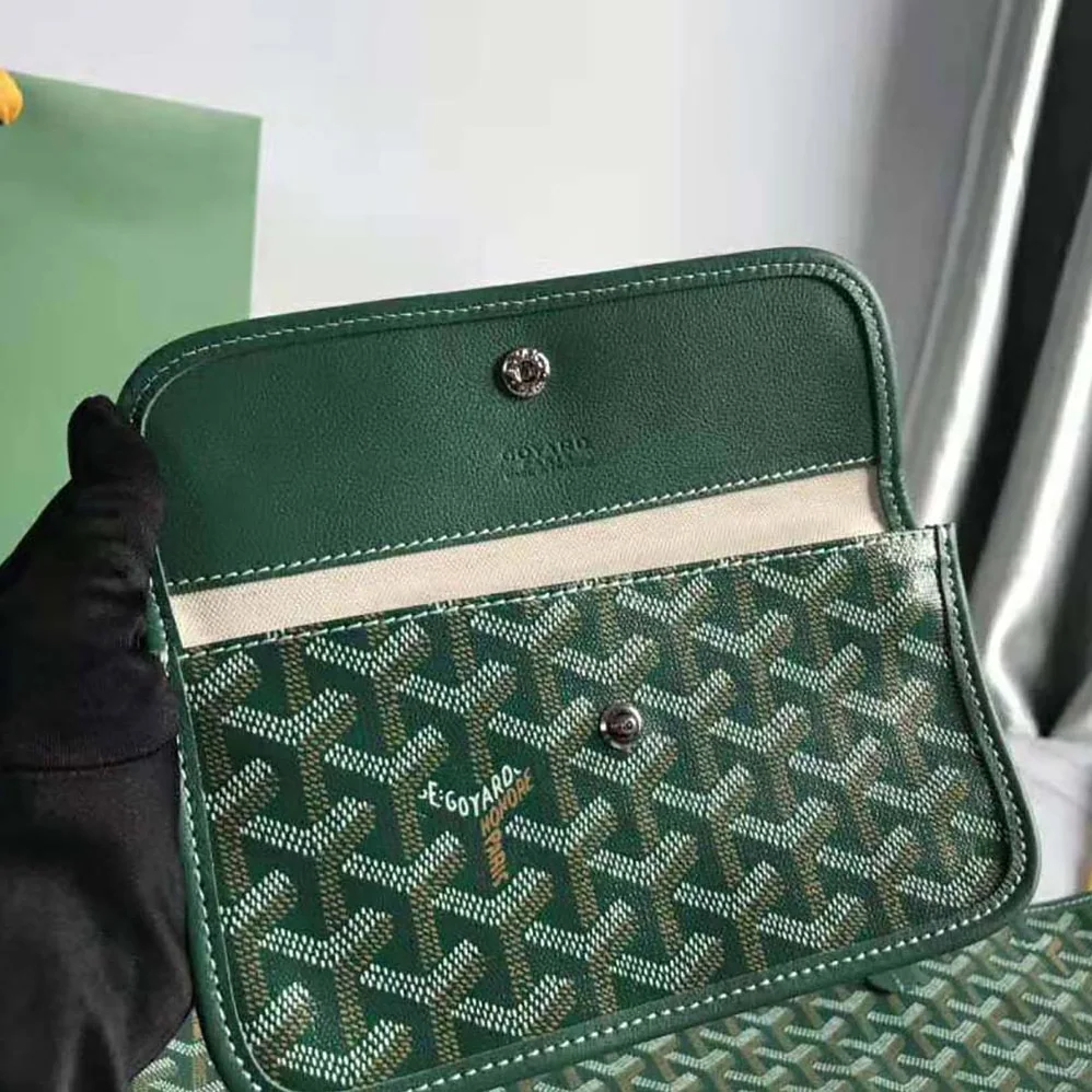 Goyard Sac Saint Louis GM in Goyardine Canvas & Chevroches Calfskin for Women in Green Goyard Sac Saint Louis GM in Goyardine Canvas & Chevroches Calfskin for Women in Green