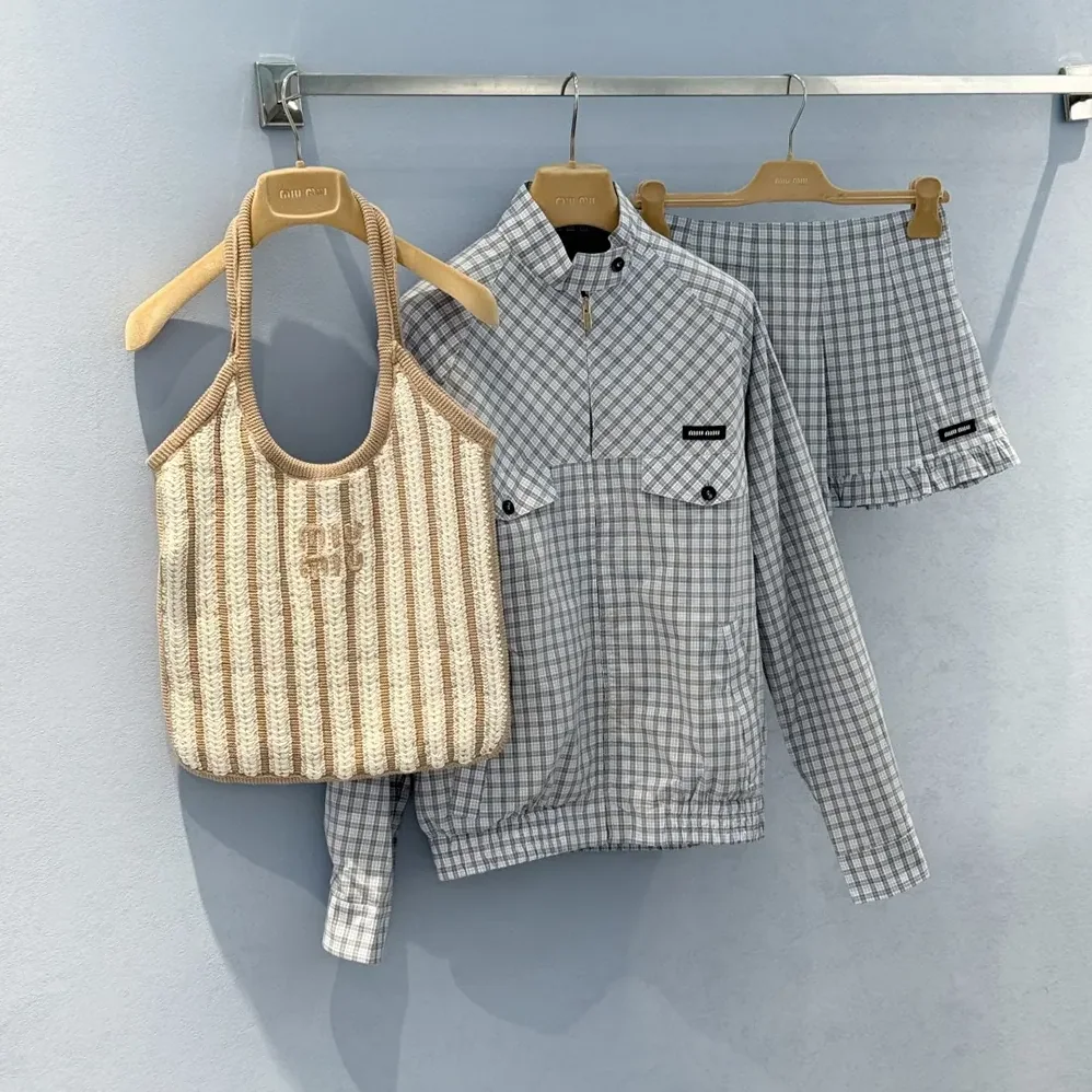 Miu Miu Ivy Crochet Bag for Women in Sand/Chalk Miu Miu Ivy Crochet Bag for Women in Sand/Chalk