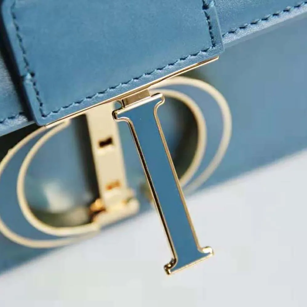 Dior 30 Montaigne Bag Box Calfskin for Women in Navy Dior 30 Montaigne Bag Box Calfskin for Women in Navy