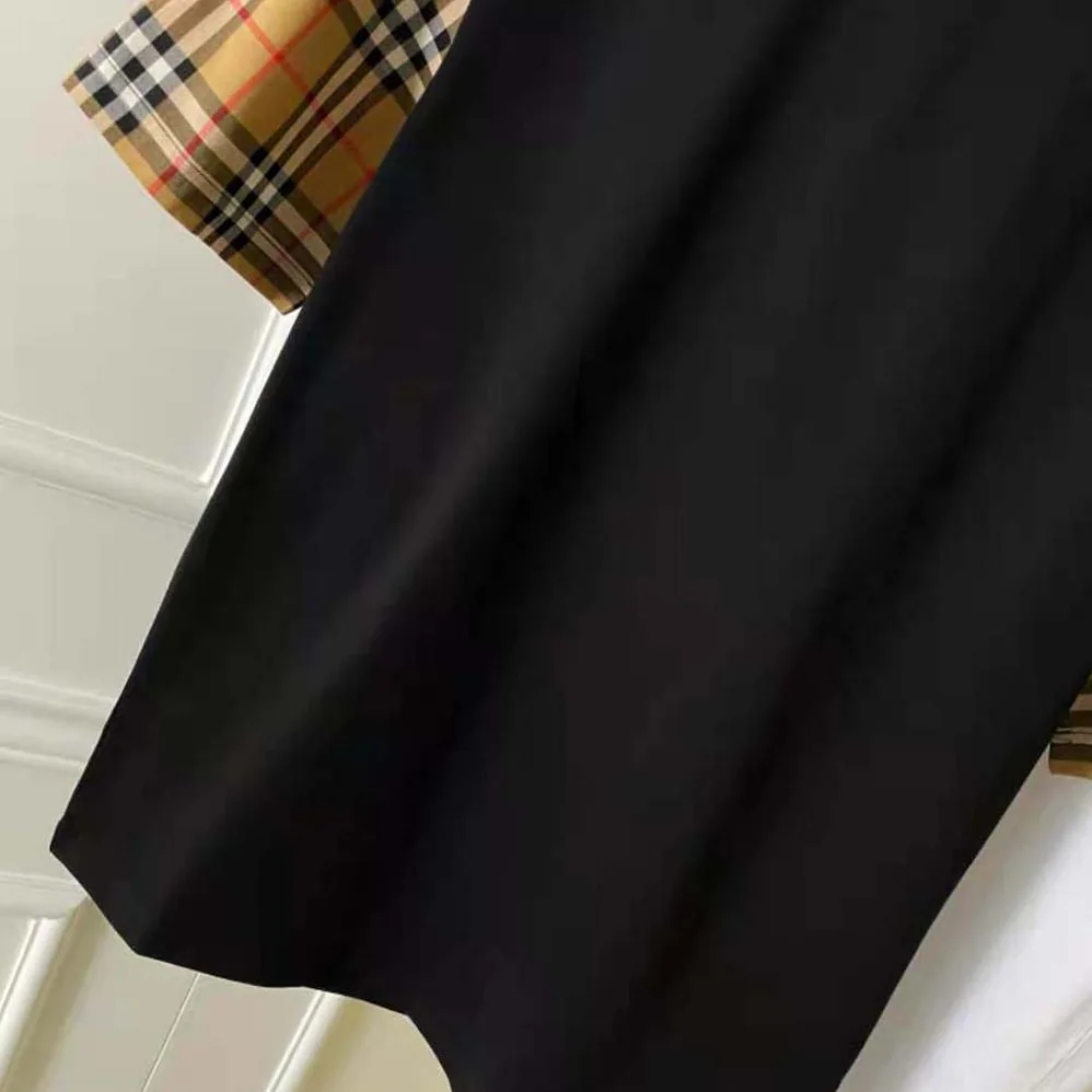 Burberry Vintage Check Sleeve Cotton T-shirt for Men in Black Burberry Vintage Check Sleeve Cotton T-shirt for Men in Black