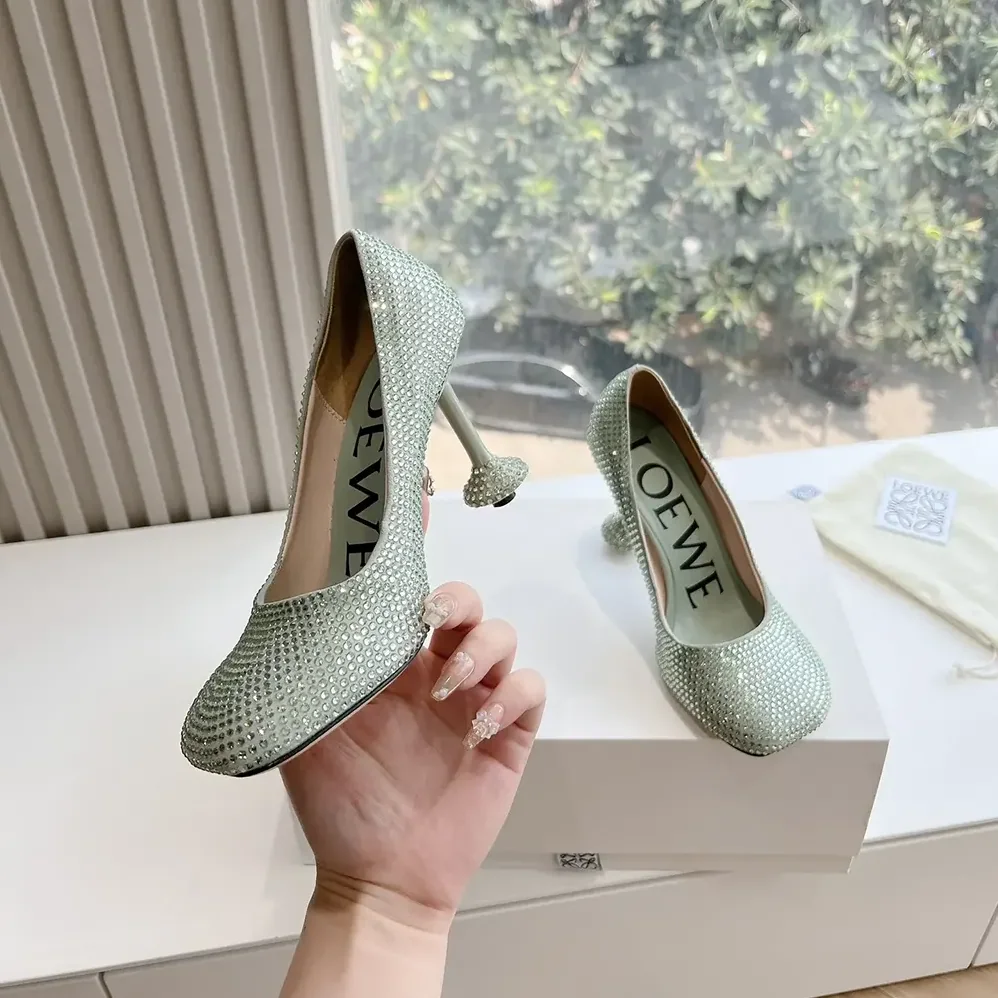 Loewe Toy Pump in Suede and Allover Rhinestones for Women in Lime Loewe Toy Pump in Suede and Allover Rhinestones for Women in Lime