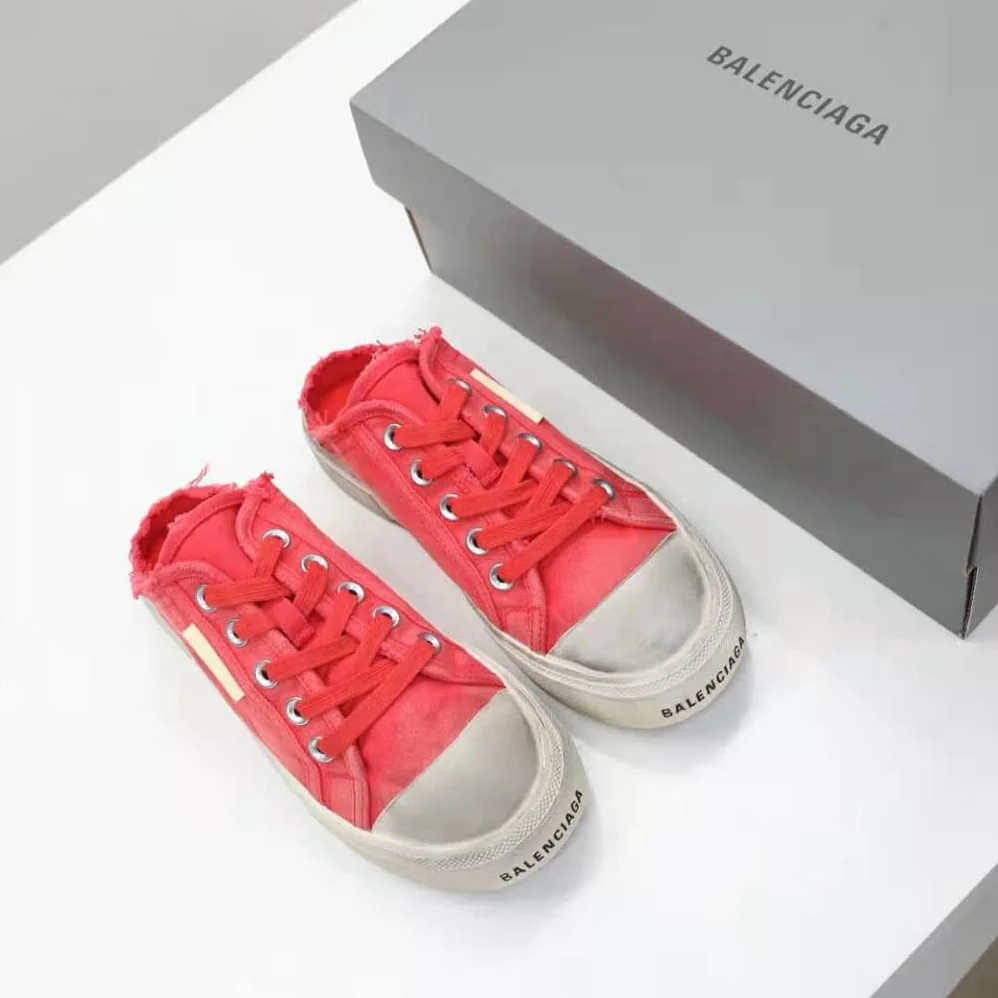 Balenciaga Paris Sneaker Mule in Red Destroyed Cotton and White Rubber for Unisex Balenciaga Paris Sneaker Mule in Red Destroyed Cotton and White Rubber for Unisex