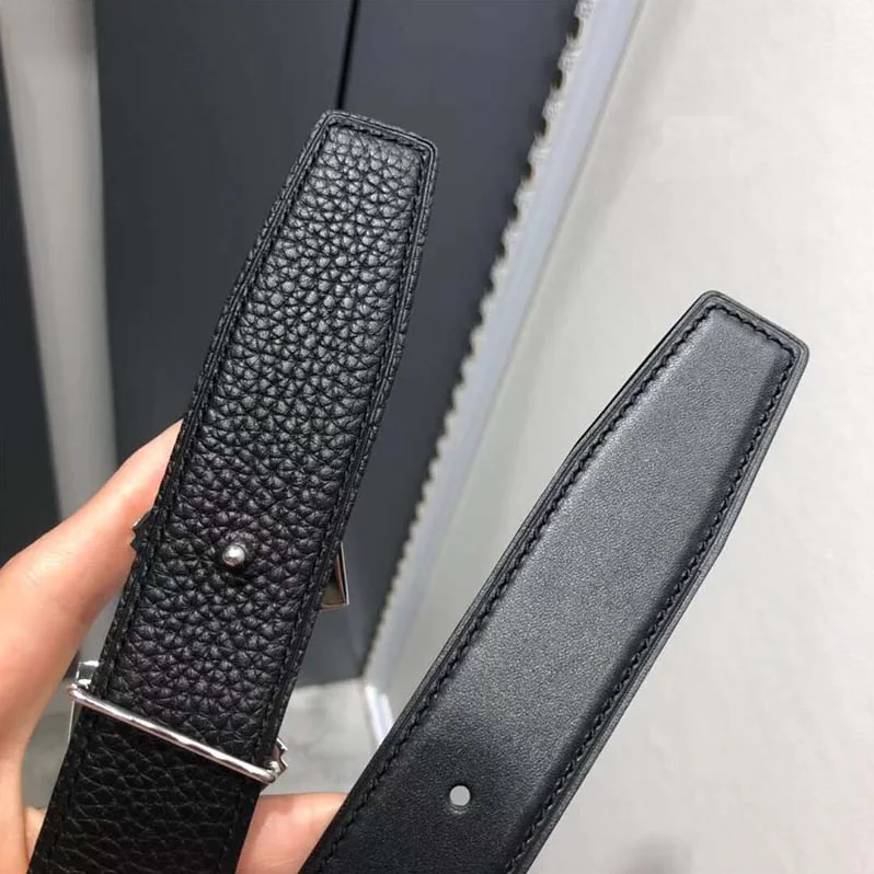 Hermes Street H Belt Buckle & Reversible Leather Strap 32 mm for Men in Black Hermes Street H Belt Buckle & Reversible Leather Strap 32 mm for Men in Black