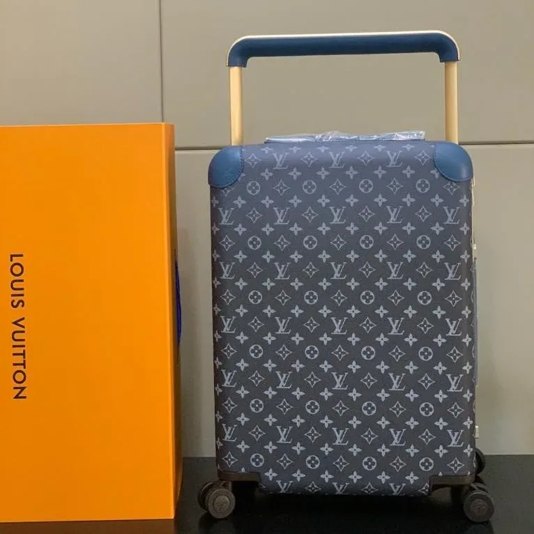 Louis Vuitton Horizon 55 Suitcase in Navy Blue Gold Hardware Louis Vuitton Horizon 55 Suitcase in Navy Blue Gold Hardware