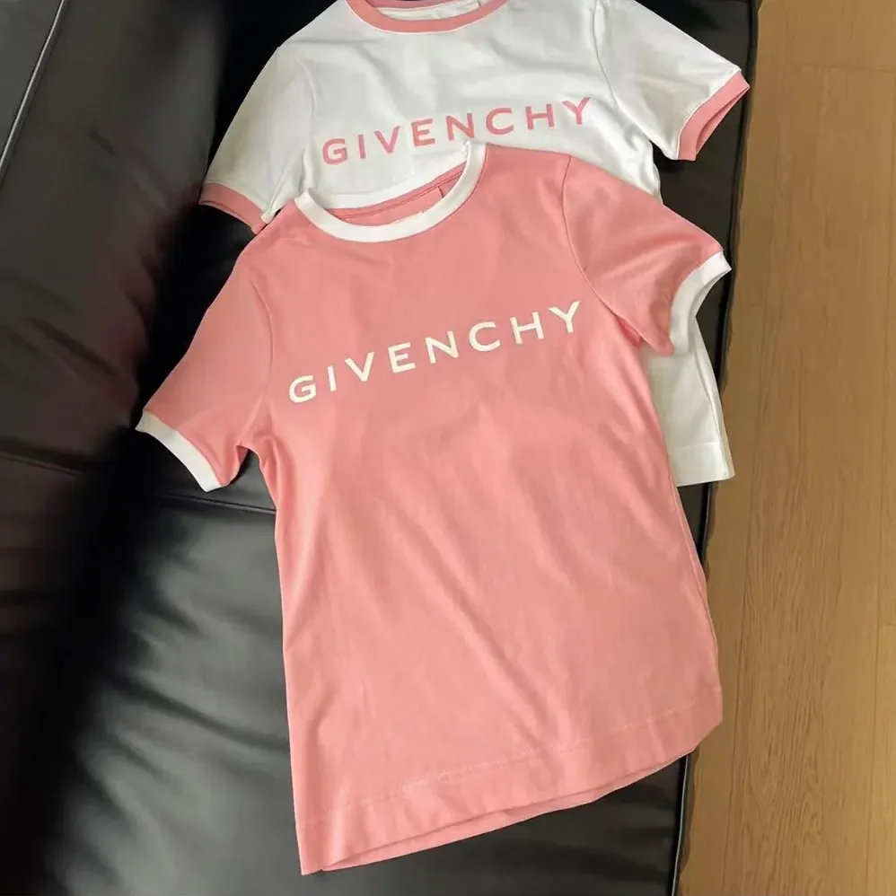 Givenchy Archetype Slim Fit T-shirt in Cotton for Women in Pink/White