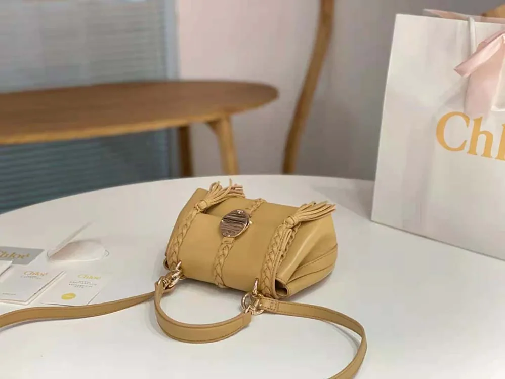 Chloé Penelope Mini Soft Shoulder Bag for Women in Brown
