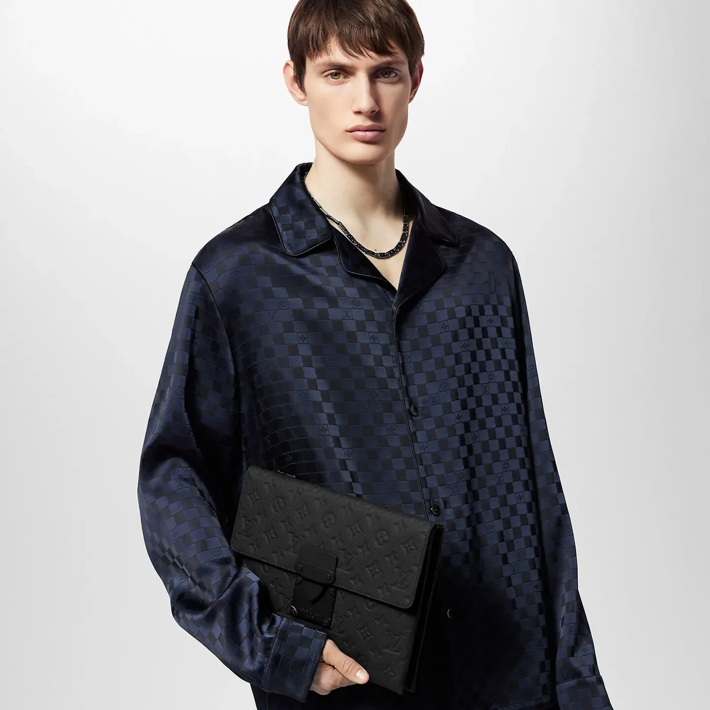 Louis Vuitton Pochette S-Lock Pouch / Black Black Hardware