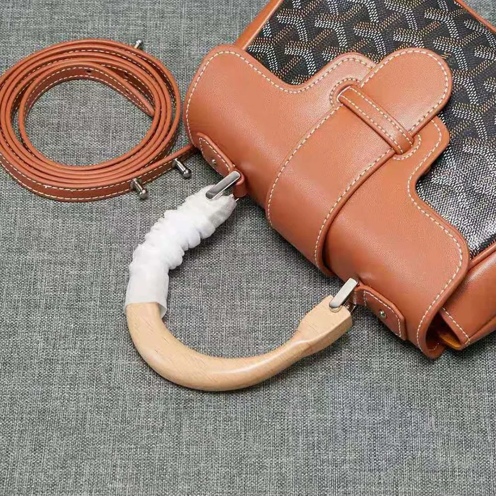 Goyard Sac Saïgon Souple Mini in Toile Goyardine & Chevroches Calfskin for Women in Brown Goyard Sac Saïgon Souple Mini in Toile Goyardine & Chevroches Calfskin for Women in Brown