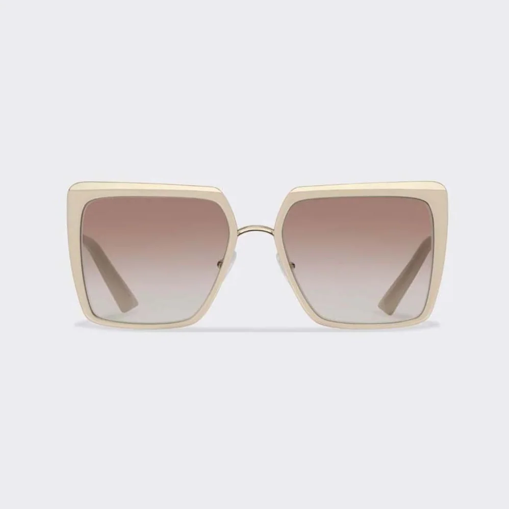 Prada Cinéma Sunglasses of the Iconic Prada Cinéma Collection with Sophisticated for Women in Pink Prada Cinéma Sunglasses of the Iconic Prada Cinéma Collection with Sophisticated for Women in Pink