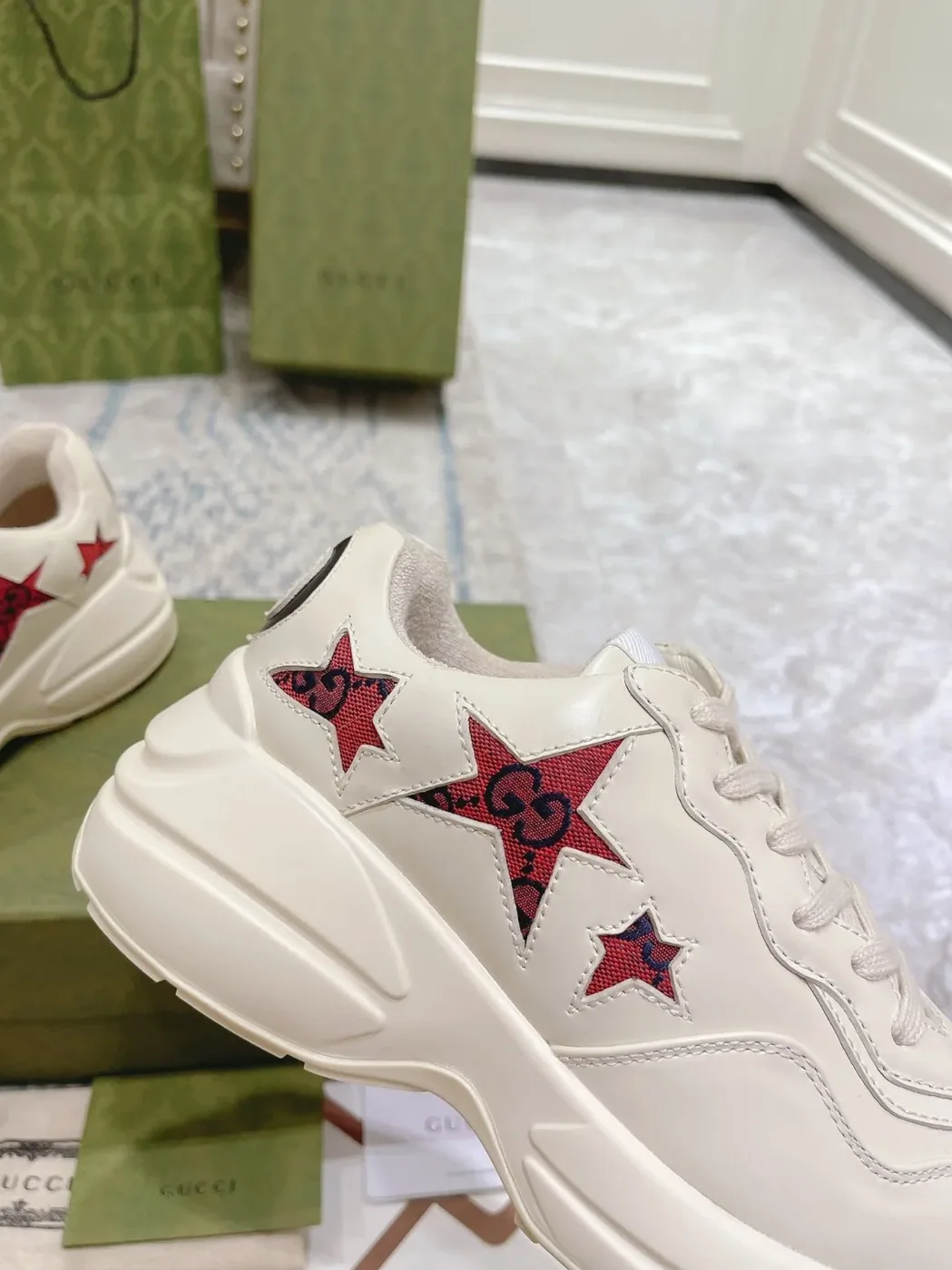 Gucci Rhyton Sneaker With Stars White