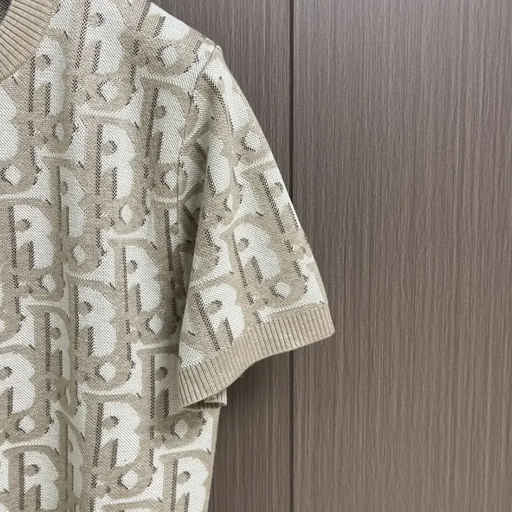 Dior Oblique T-Shirt Regular Fit Beige Cotton-Wool for Men in Silk Jacquard Dior Oblique T-Shirt Regular Fit Beige Cotton-Wool for Men in Silk Jacquard