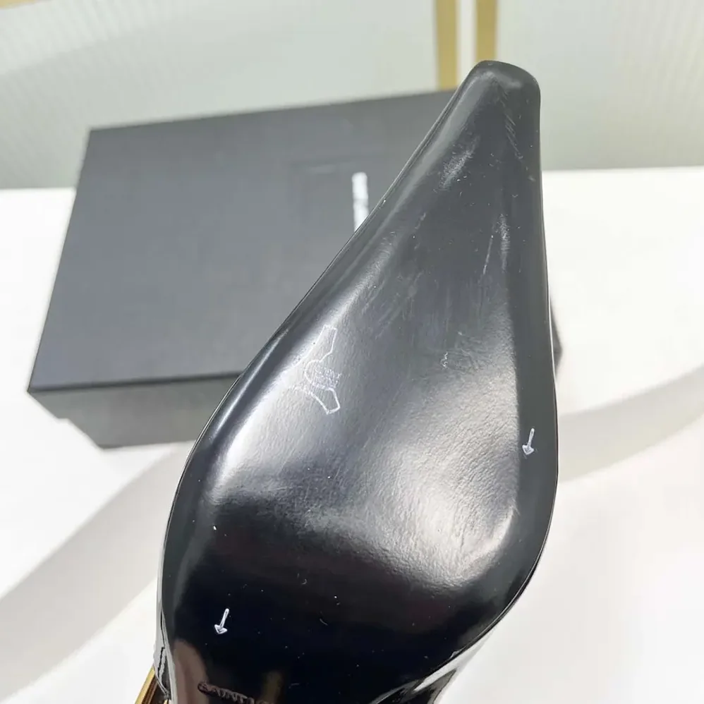 Saint Laurent YSL Lee Slingback Pumps in Glazed Leather for Women in Black Saint Laurent YSL Lee Slingback Pumps in Glazed Leather for Women in Black