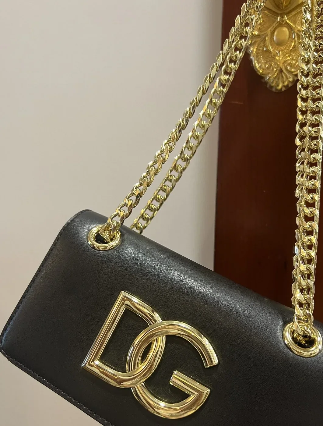 Dolce & Gabbana Polished 3.5 Phone Bag Black / DG
