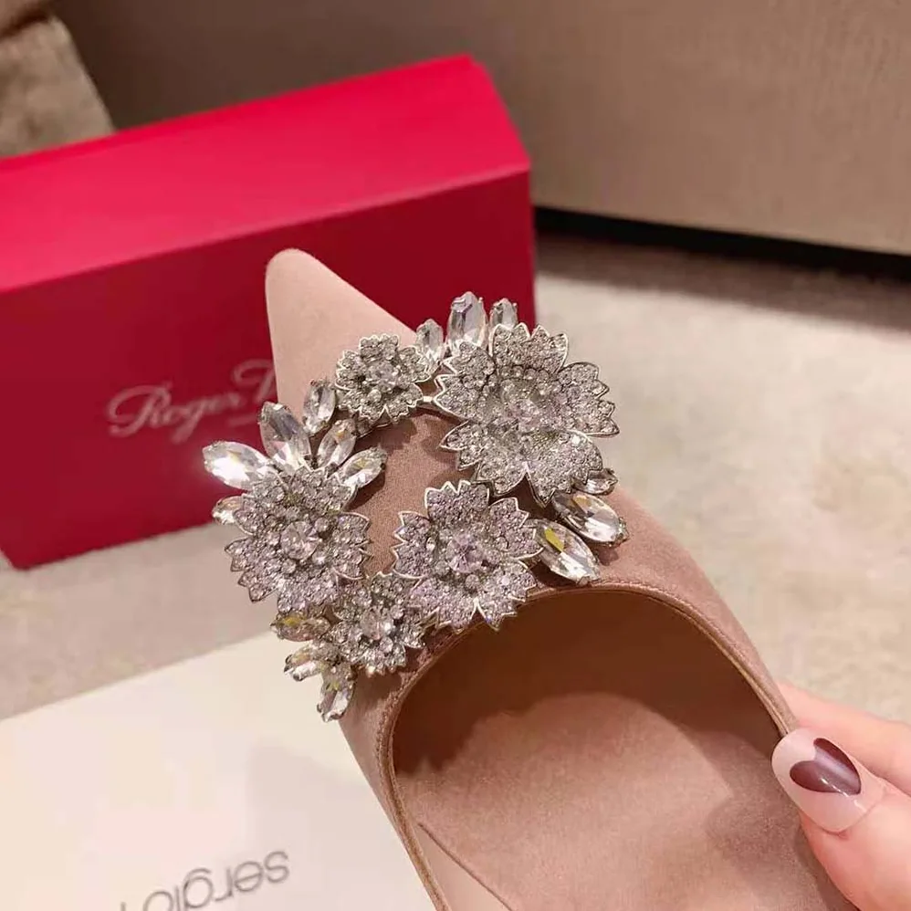 Roger Vivier RV Bouquet Strass Buckle Pumps in Satin for Women in Sandy Roger Vivier RV Bouquet Strass Buckle Pumps in Satin for Women in Sandy