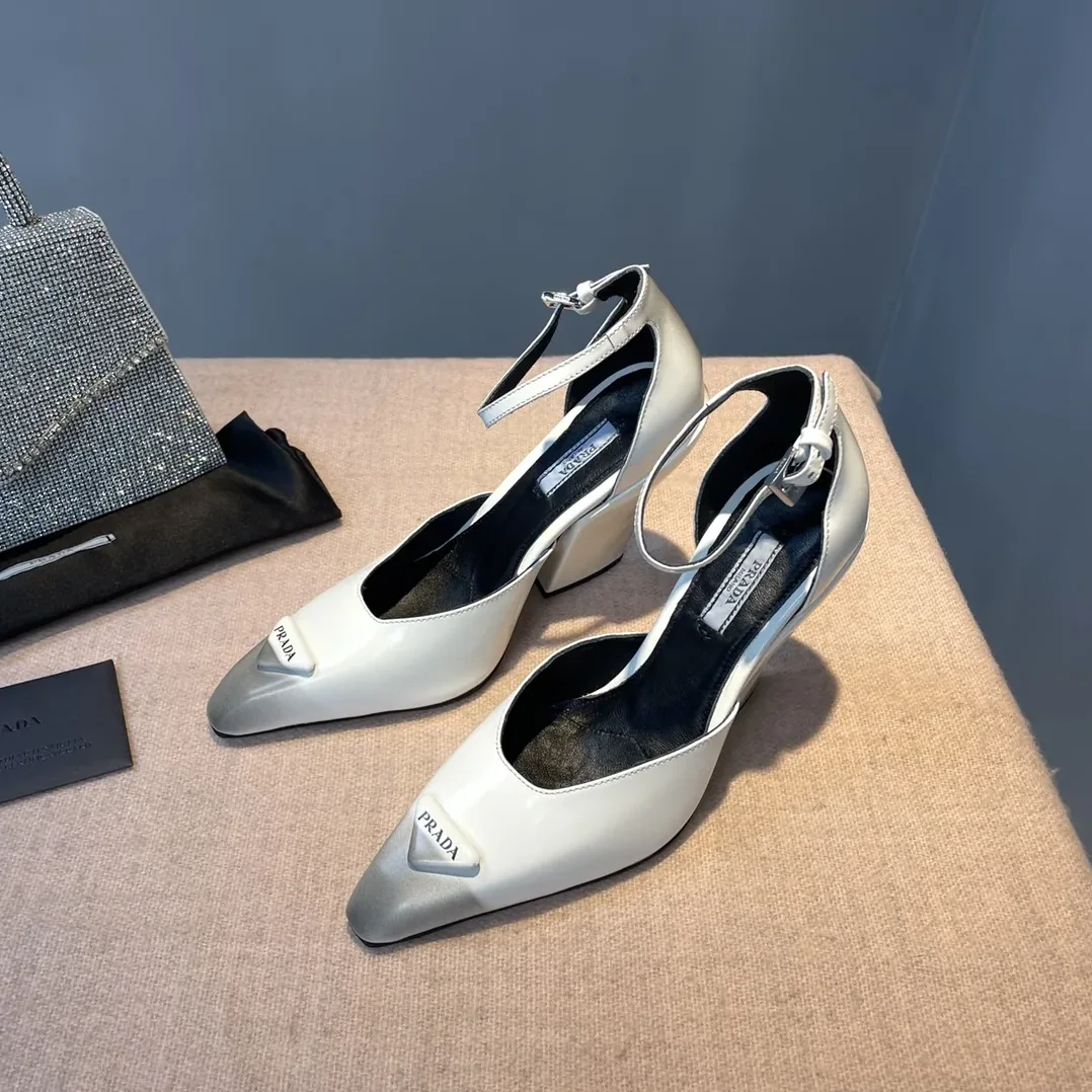 Prada Brushed Pumps White / Prada Brushed Pumps White /