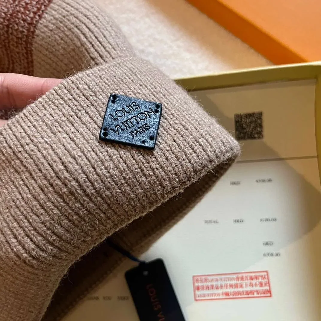 Louis Vuitton Neo Petit Damier Beanie Brown