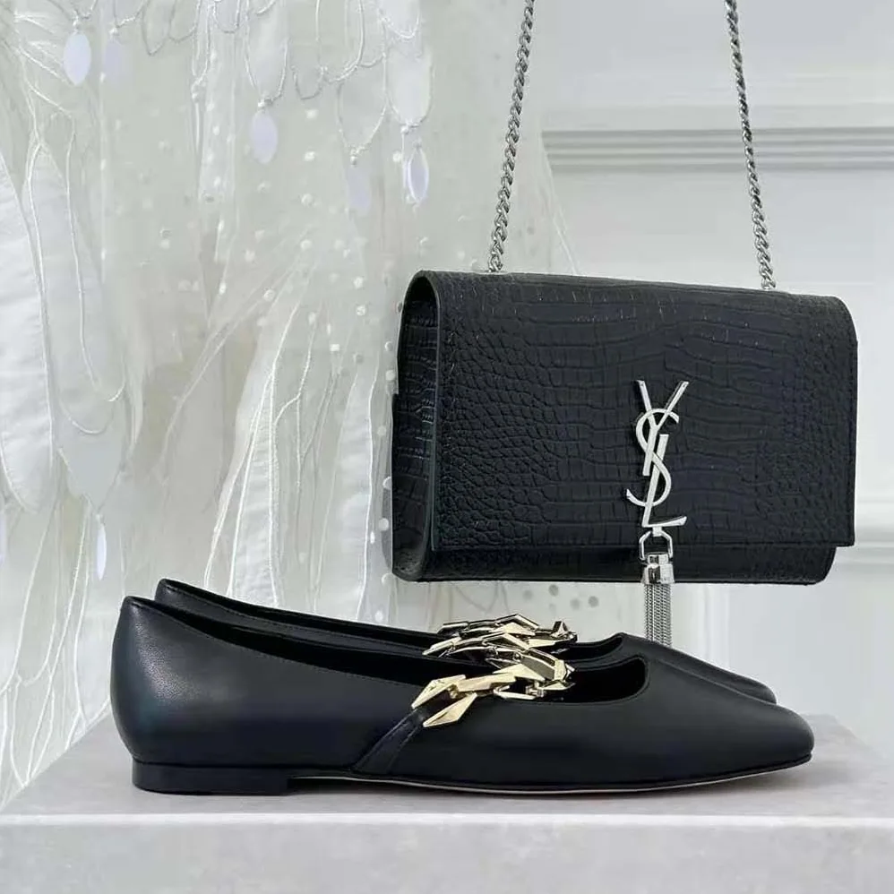Jimmy Choo Diamond Tilda Flat Black Nappa Leather Flats with Chain for Women in Black Jimmy Choo Diamond Tilda Flat Black Nappa Leather Flats with Chain for Women in Black