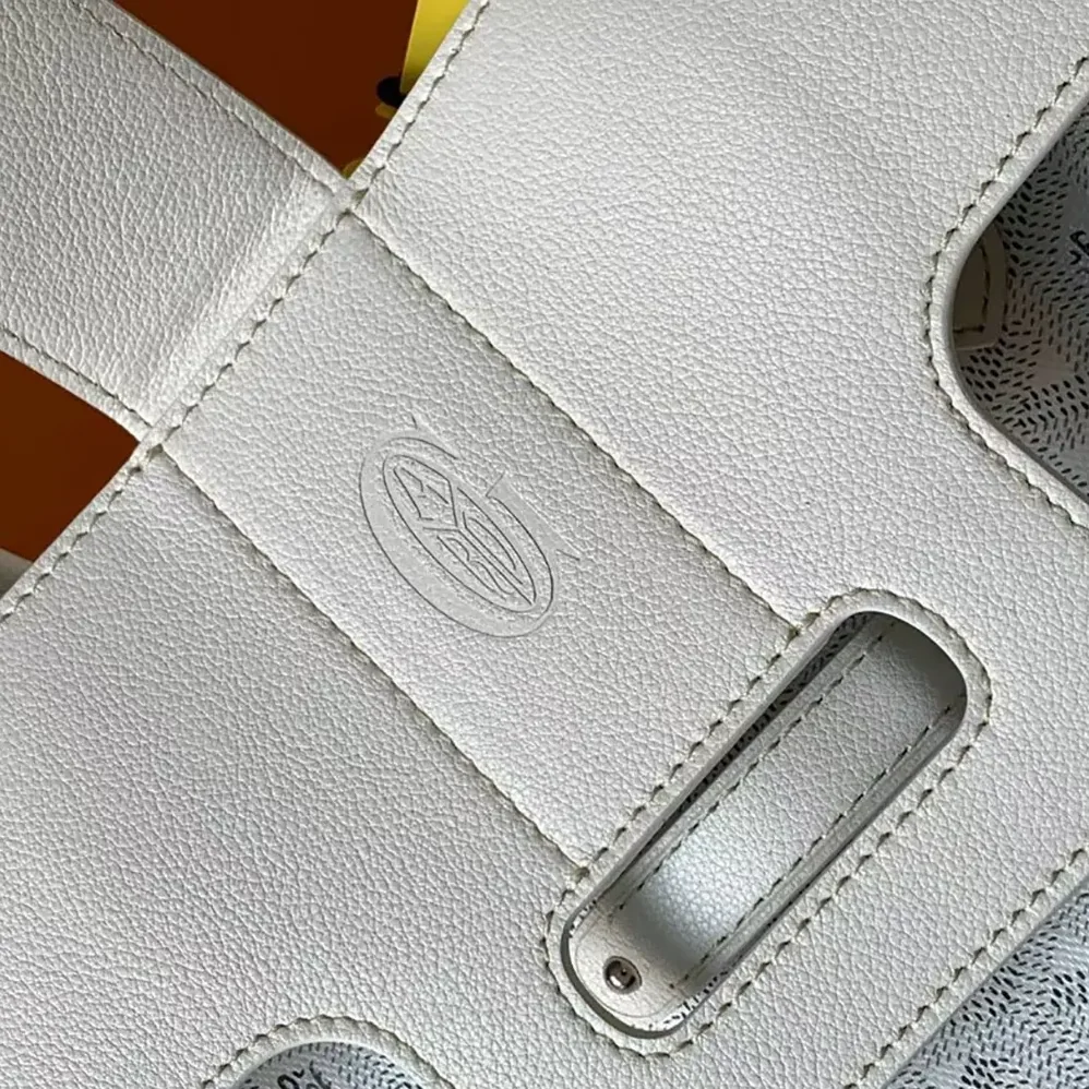 Goyard Saïgon Tote Bag for Women in White